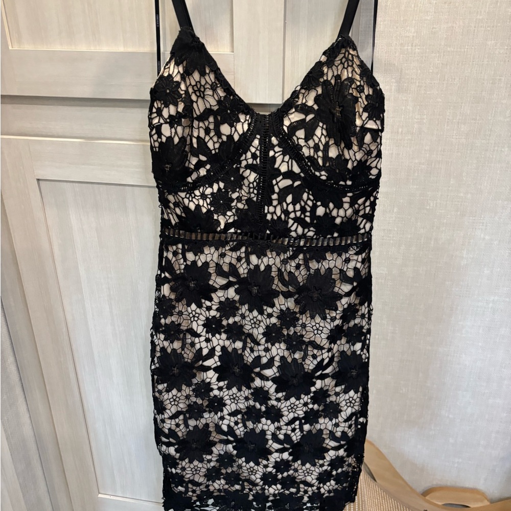 Forever 21 Black Floral Lace Midi Dress